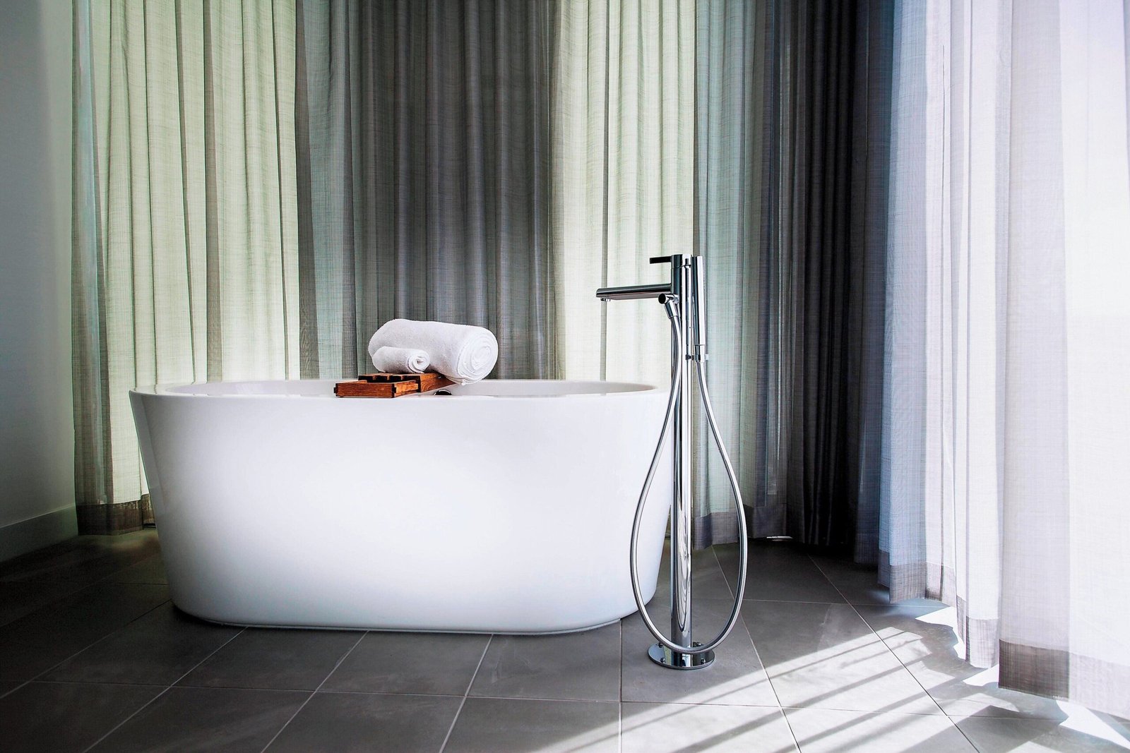 Le Meridien Columbus The Joseph soaking tub