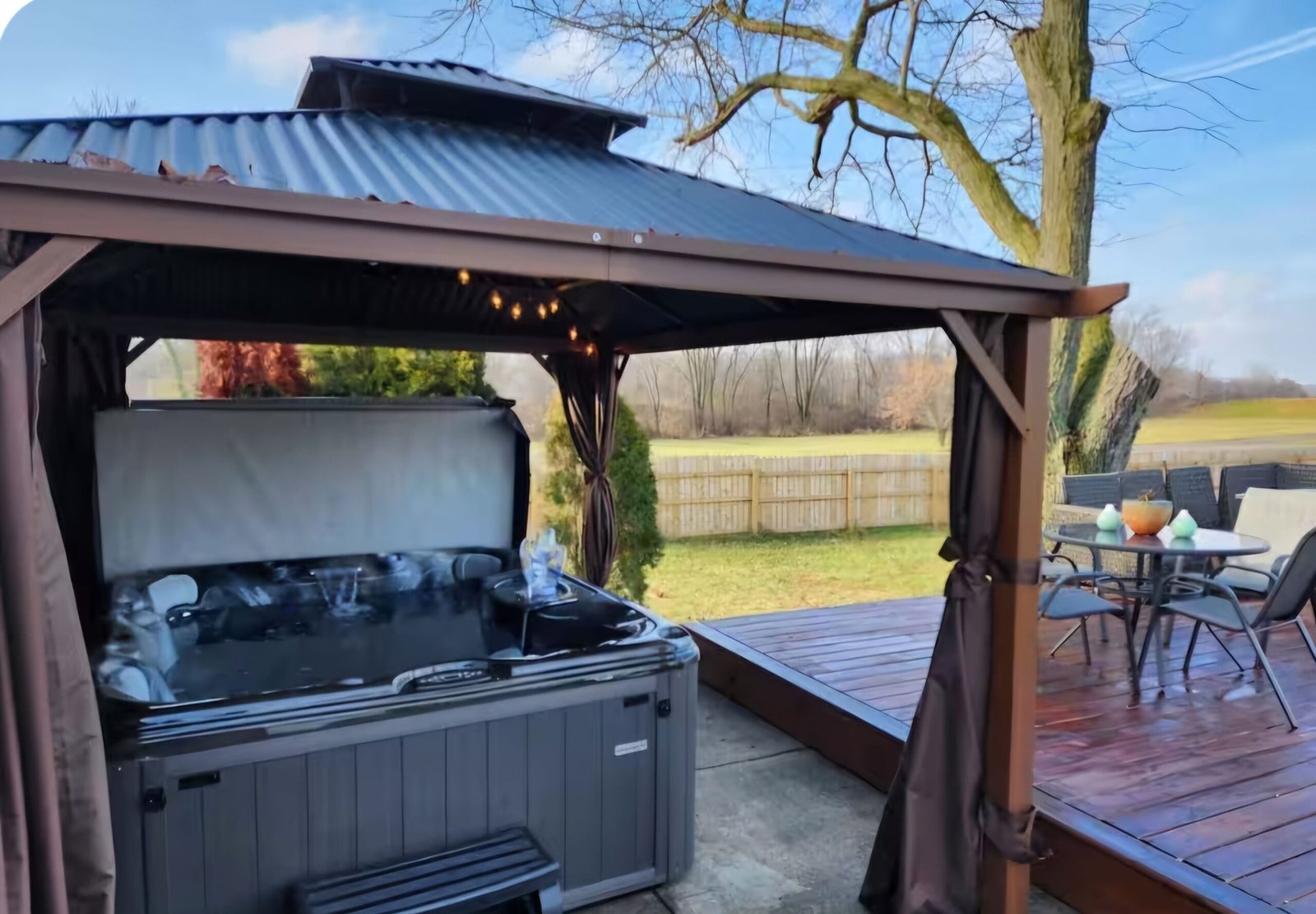 Couples Getaway Guesthouse with jacuzzi