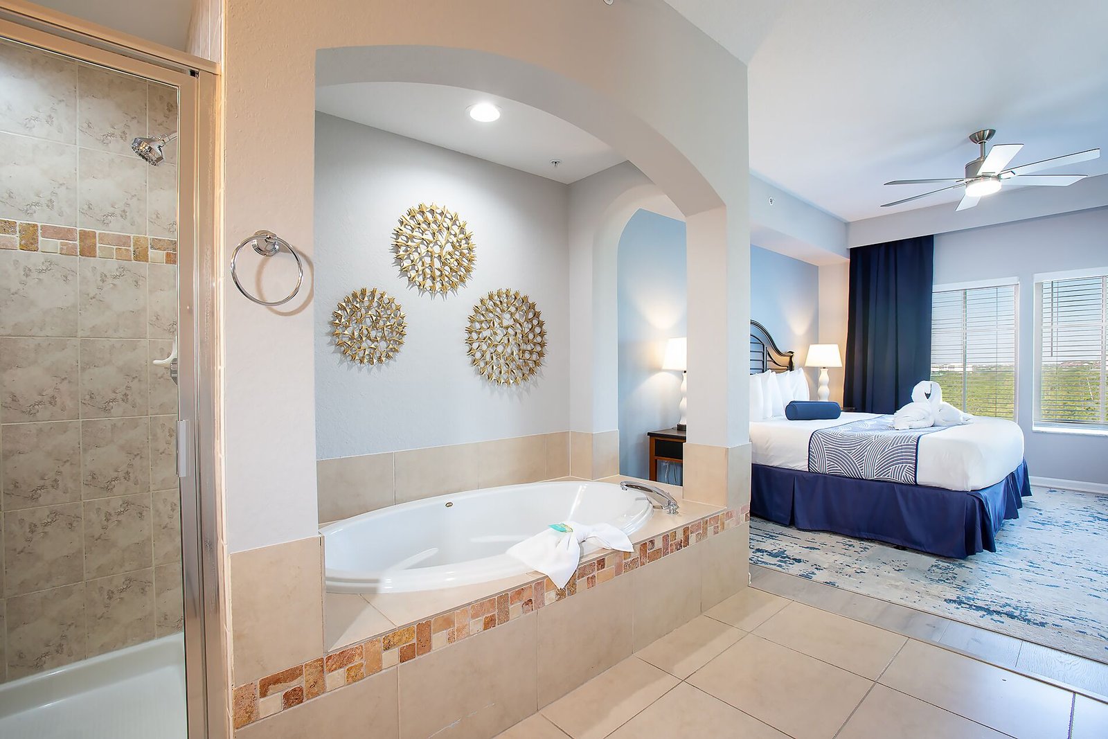 Lake Buena Vista Resort Village and Spa jacuzzi suite Orlando