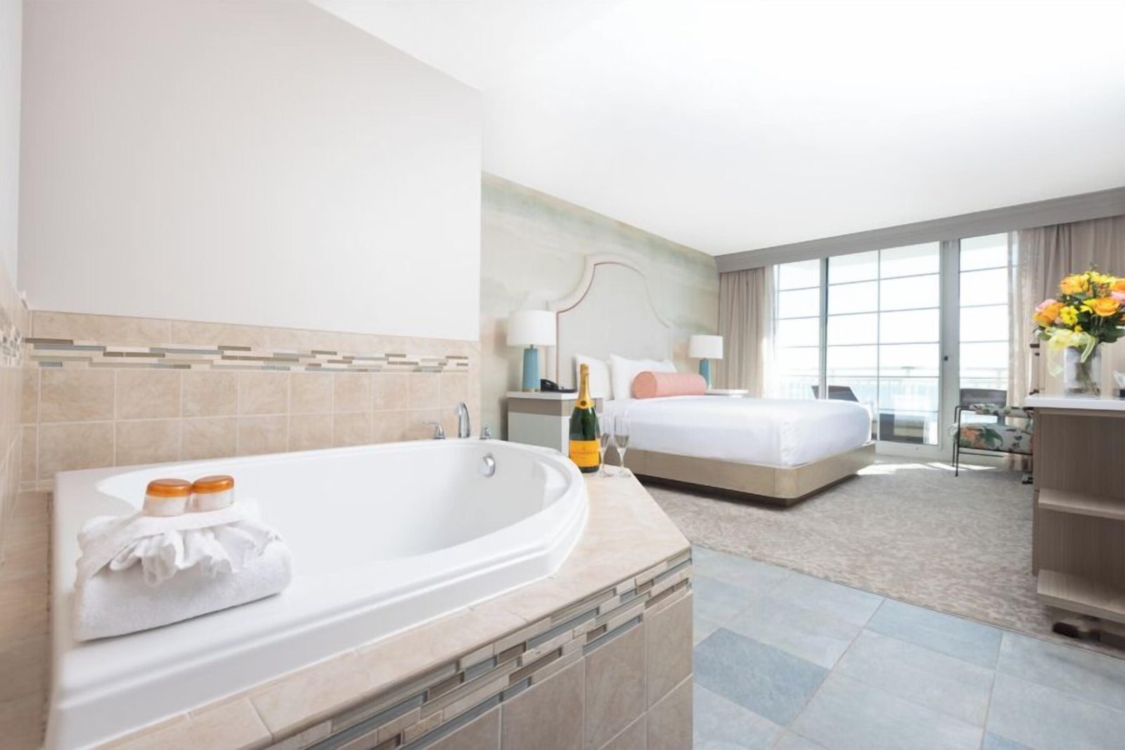 Ocean Club Hotel Cape May New Jersey jacuzzi suite oceanfront