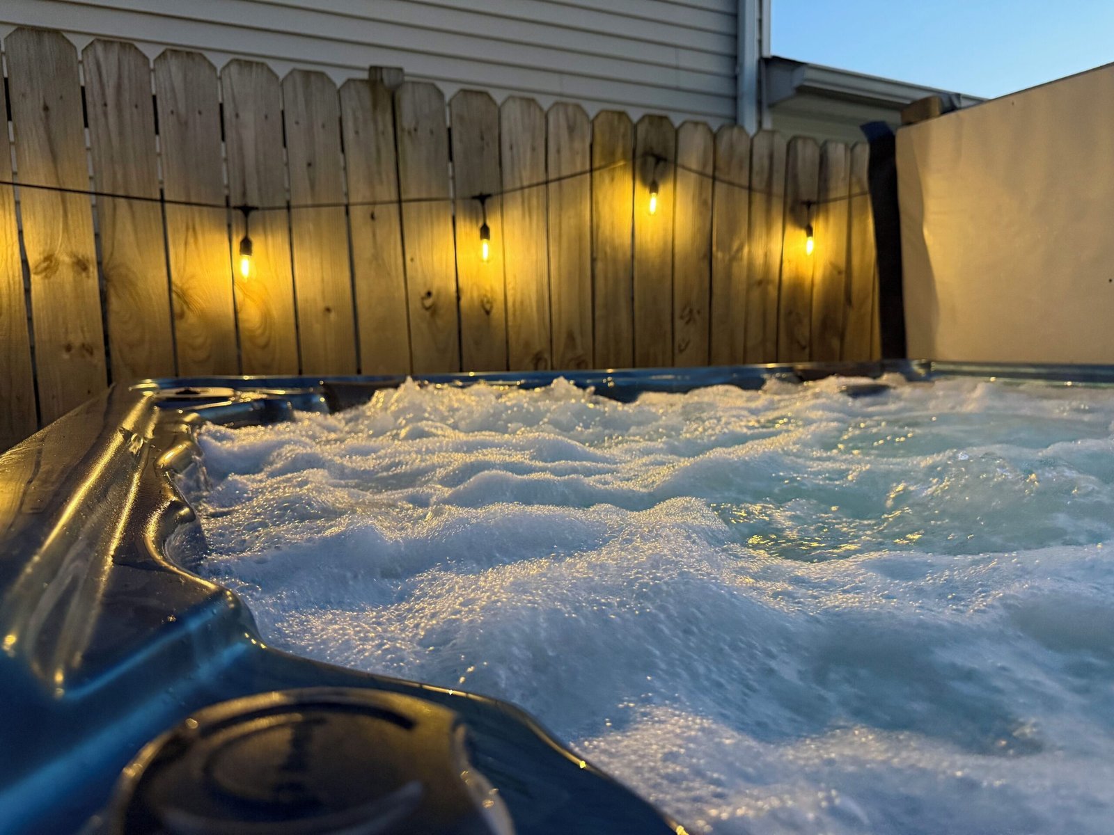 Private home near Lucas Oil Stadium and Indiana Convention Center with hot tub Indianapolis