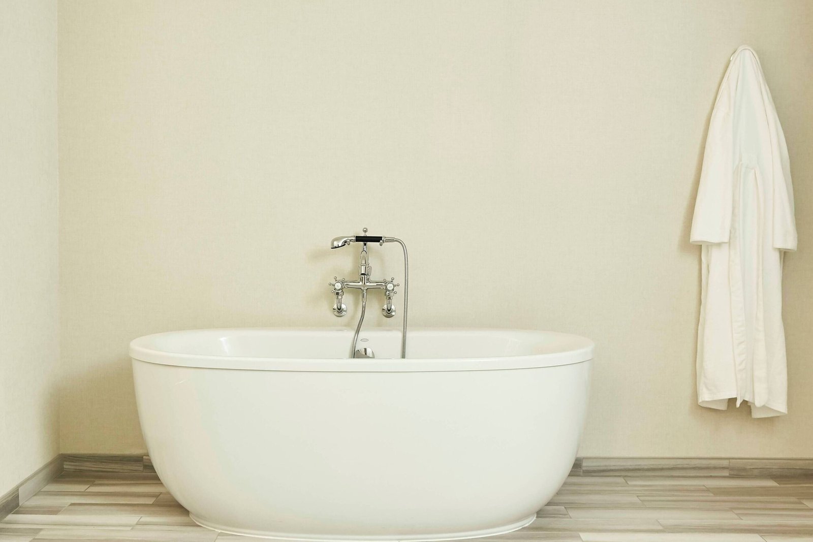 The Adolphus Autograph Collection Dallas jacuzzi suite