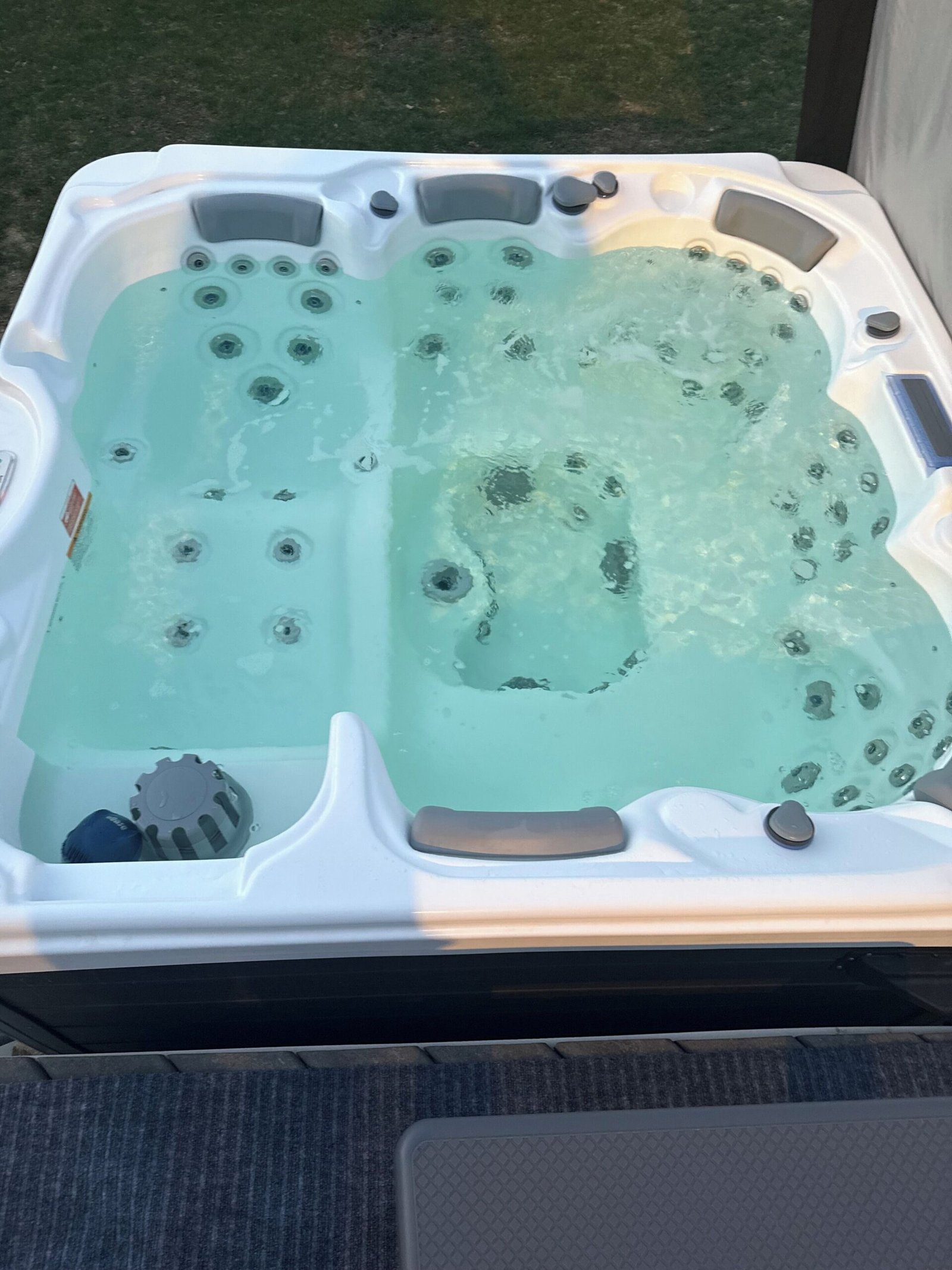 Spacious multigenerational home with hot tub near Foxboro Boston stadium Massachusetts
