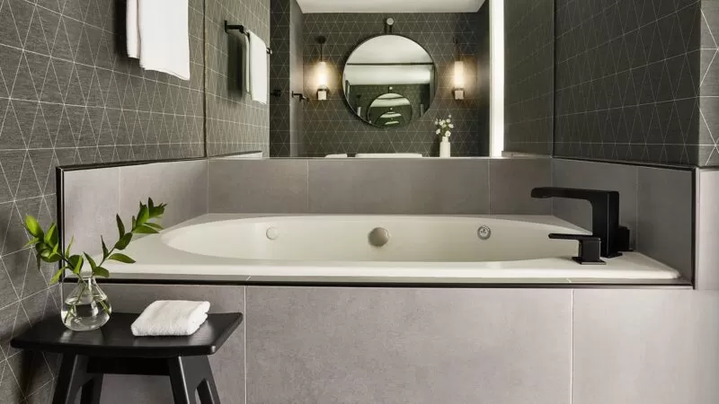 Kimpton Marlowe Hotel Cambridge Boston jacuzzi suite Charles River