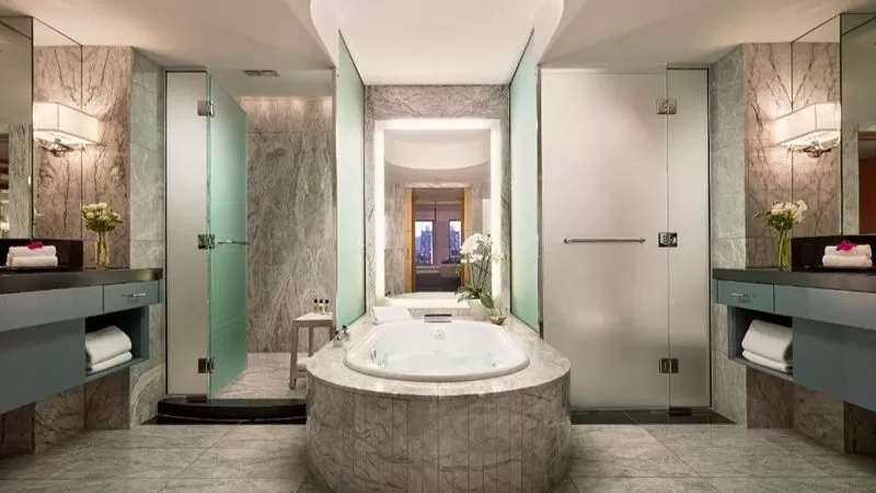 Mandarin Oriental Boston jacuzzi suite Back Bay