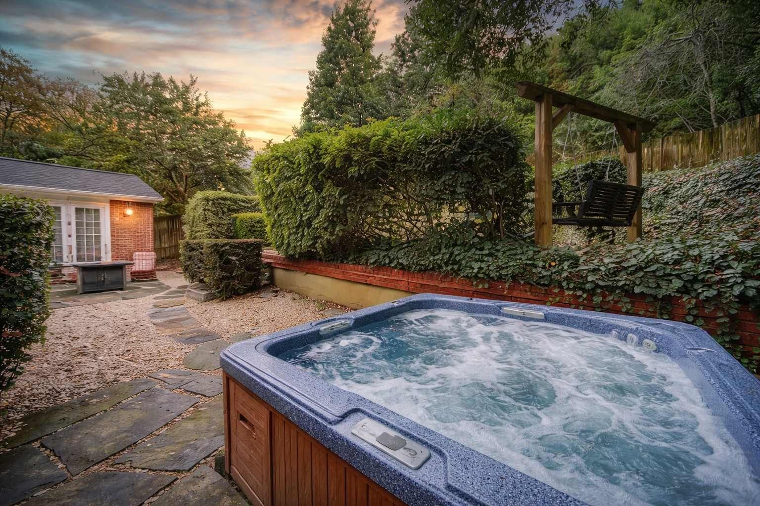 Uptown Charlotte private home with pool and hot tub jacuzzi