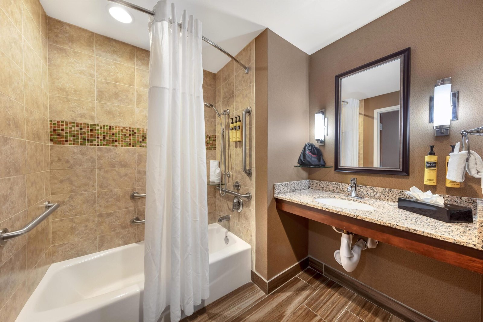 Best Western Plus Miami Executive Airport Hotel Suites jacuzzi suite most affordable
