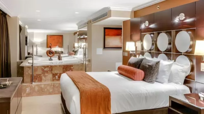 Harrahs Resort Atlantic City jacuzzi suite Marina District indoor pool