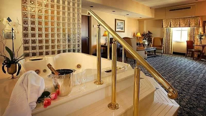 The Claridge Hotel Atlantic City jacuzzi suite art deco historic