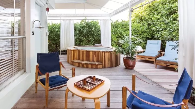 The Standard Spa Miami Beach jacuzzi hot tub best wellness retreat