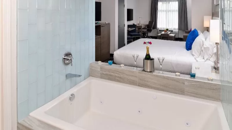 Holiday Inn Express & Suites San Diego - Mission Valley by IHG jacuzzi suite best genuine jetted tub value