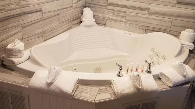 Ramada by Wyndham Minneapolis Golden Valley jacuzzi suite best overall