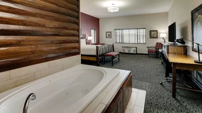 Stoney Creek Hotel Kansas City - Independence jacuzzi suite best in independence