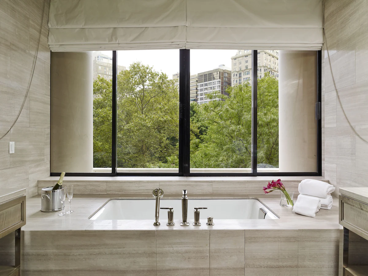 The Rittenhouse jacuzzi suite highest-rated luxury stay