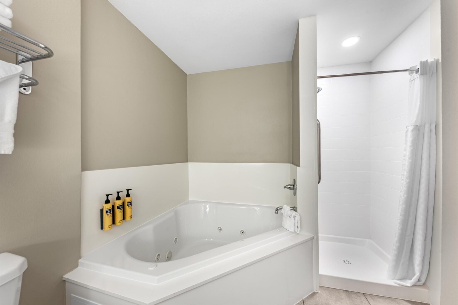 Best Western Plus Georgetown Inn & Suites jacuzzi suite best near georgetown