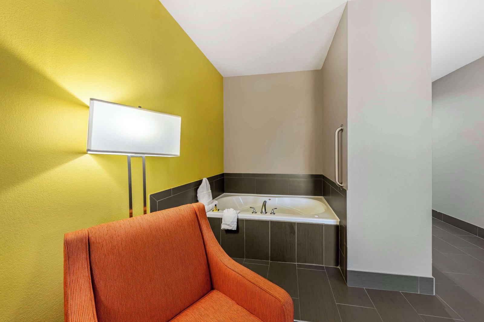 Best Western Plus Midwest City Inn and Suites Oklahoma jacuzzi suite near Tinker AFB