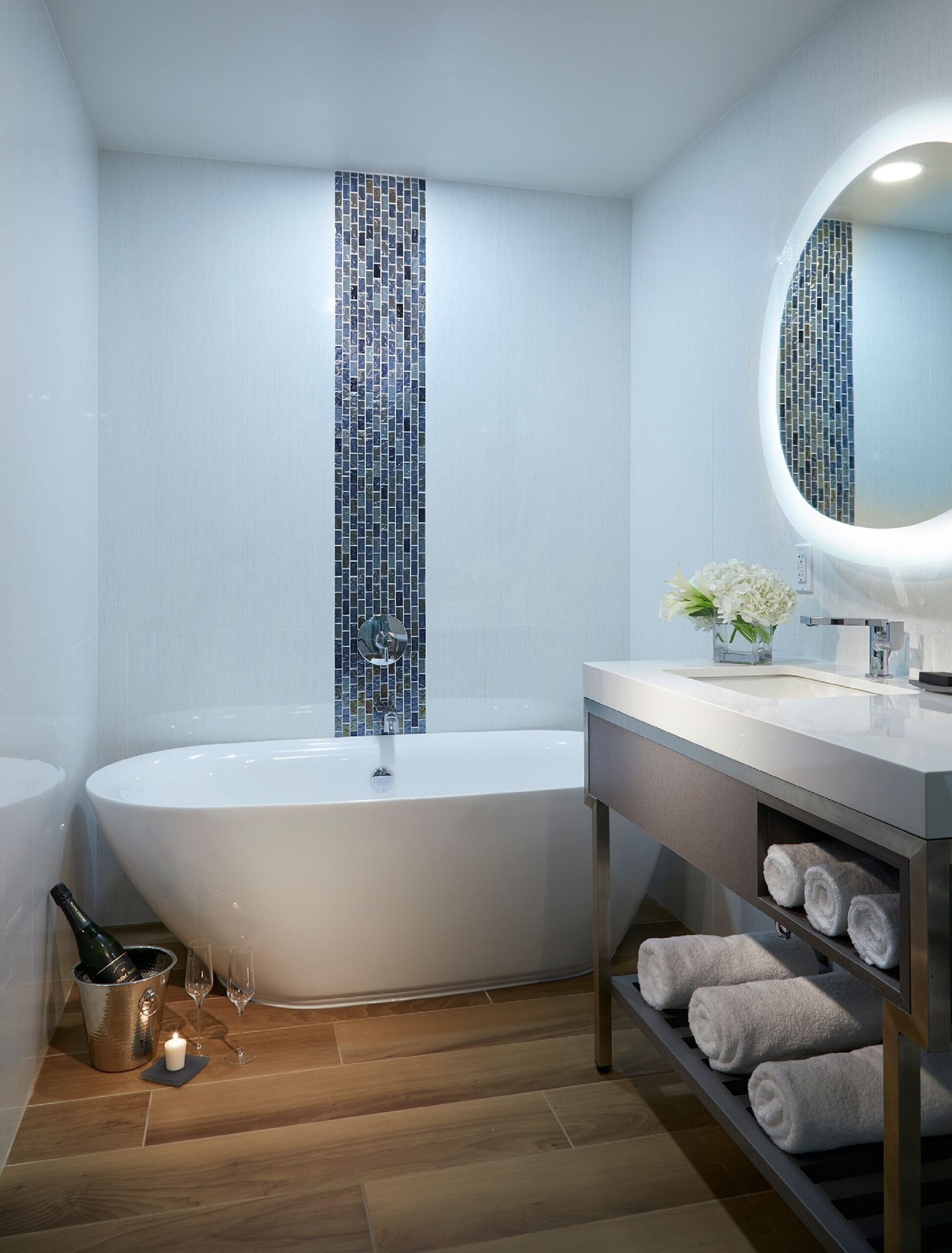 Hard Rock Hotel Daytona Beach jacuzzi suite best resort stay