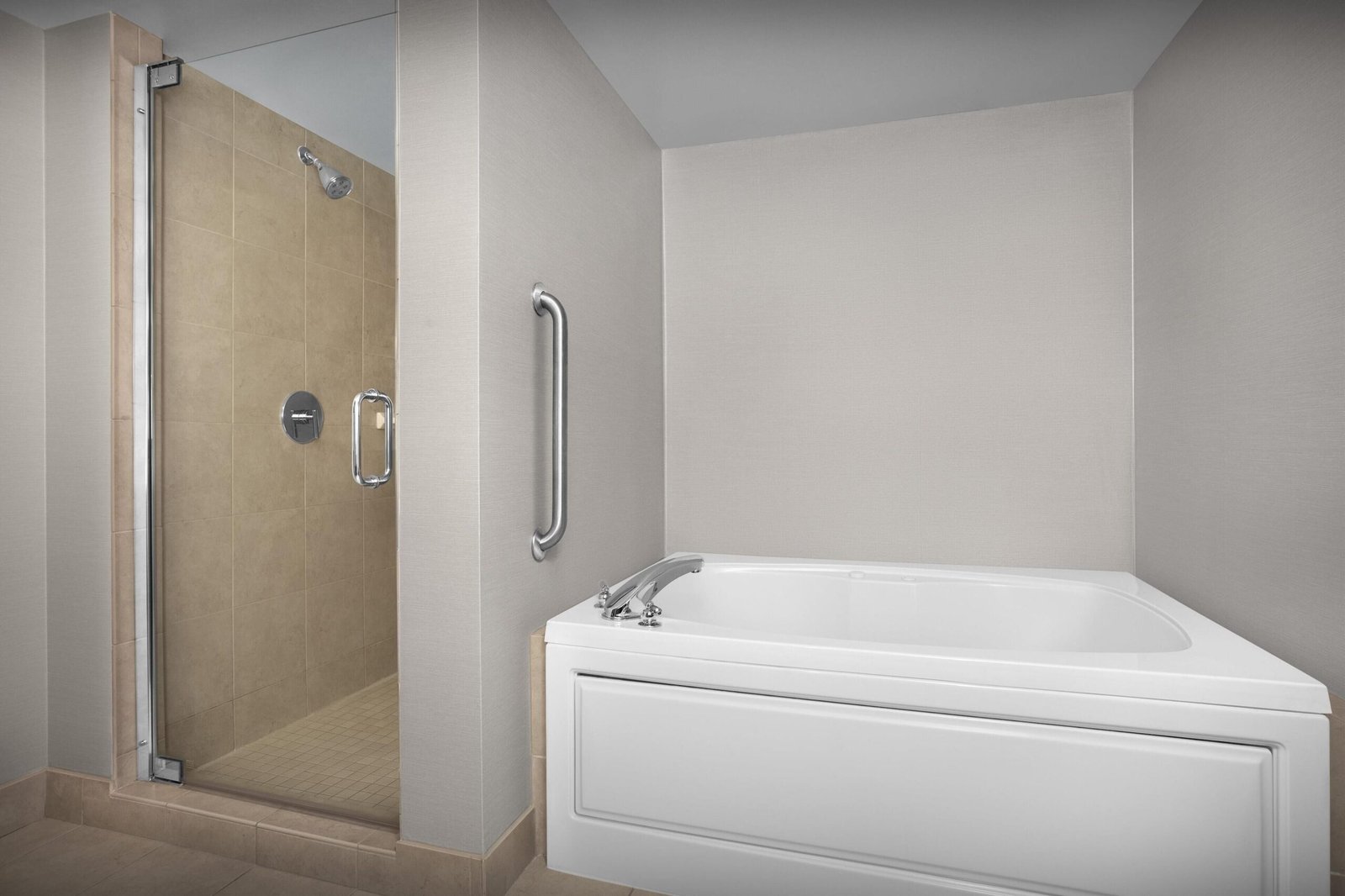 Hilton Garden Inn Denver Highlands Ranch jacuzzi suite most spacious suite