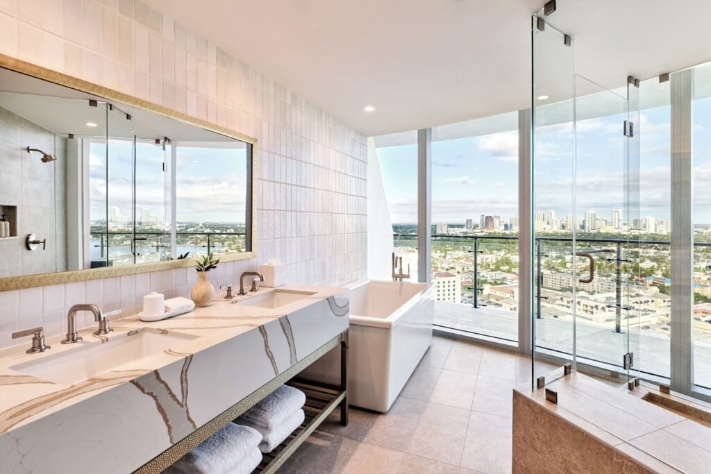 hotels with jacuzzi in room fort lauderdale