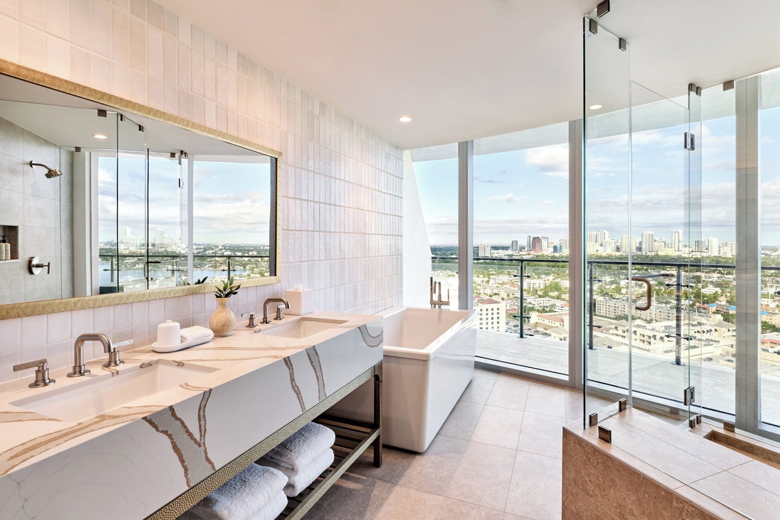 Omni Fort Lauderdale Hotel jacuzzi suite highest-rated stay