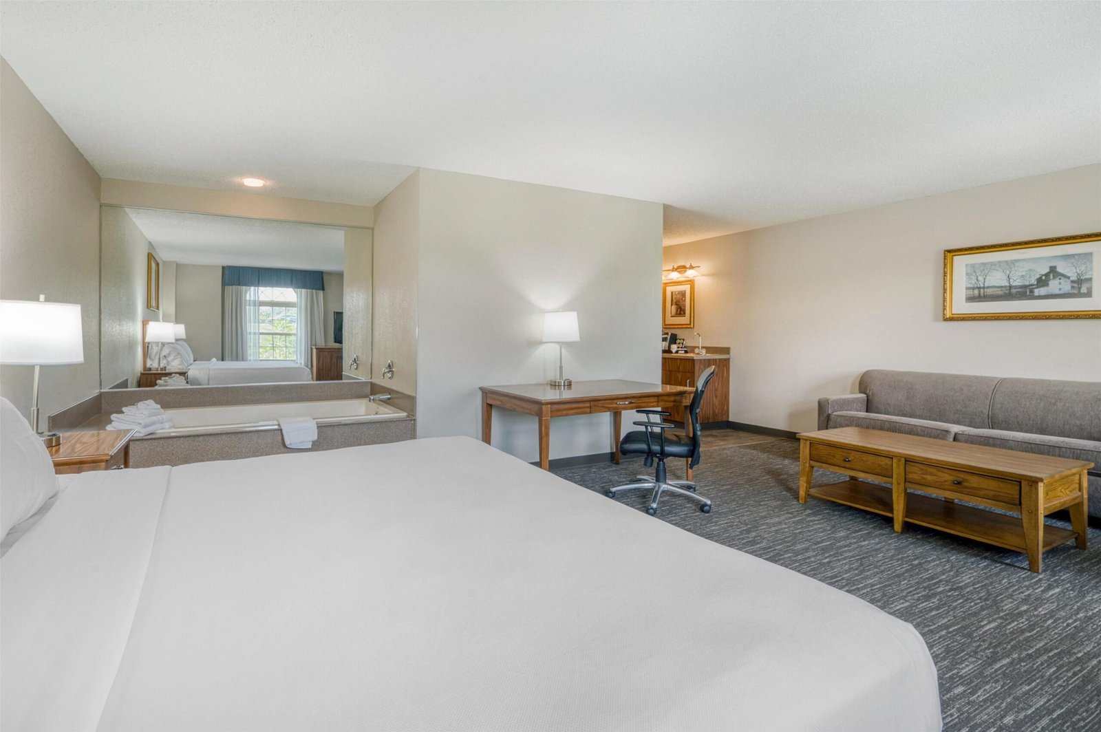 SureStay Plus by Best Western Elizabethtown Lancaster jacuzzi suite best near elizabethtown
