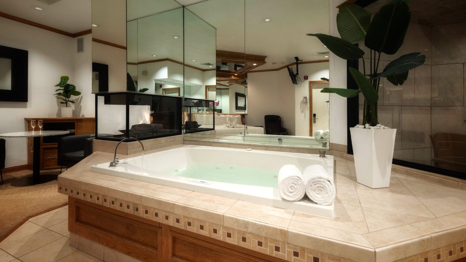 Sybaris Pool Suites Mequon jacuzzi suite most romantic