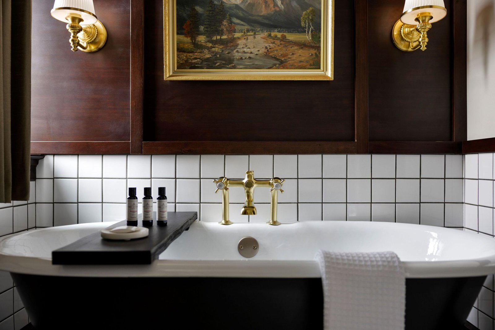 The Avery Hotel jacuzzi suite highest-rated stay