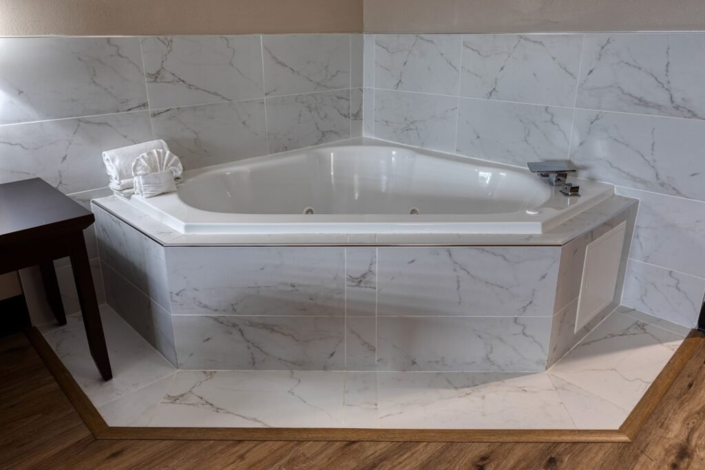 hotels with jacuzzi in room phoenix