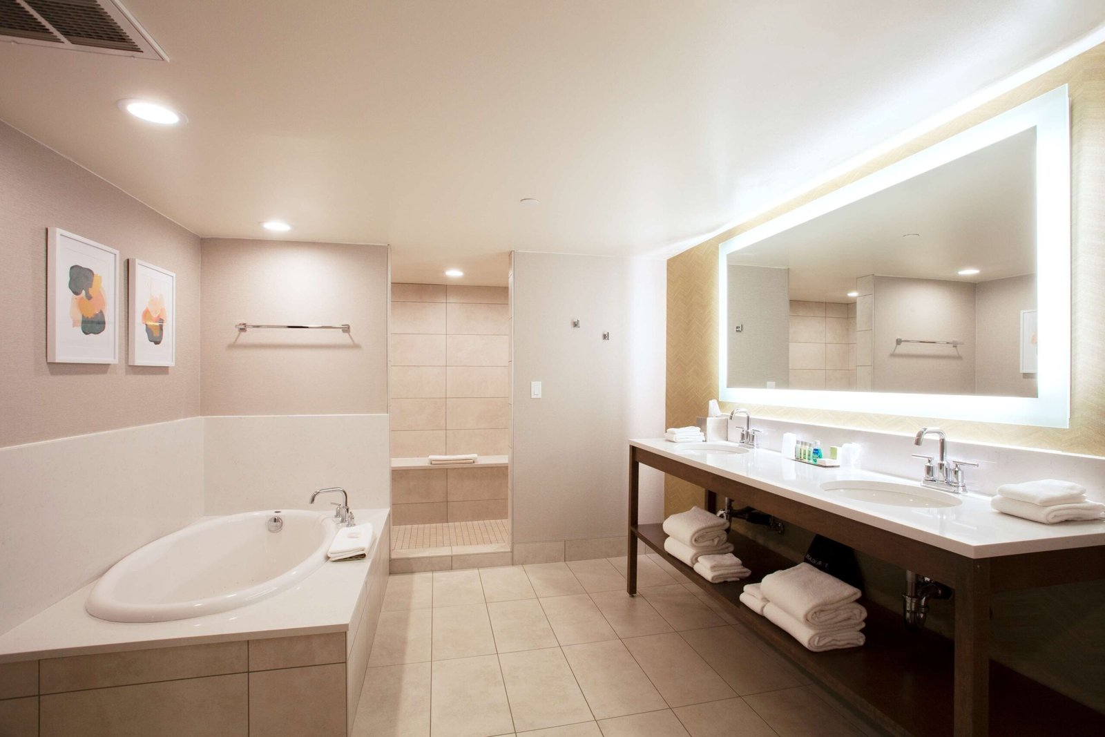 The Riverside Hotel, BW Premier Collection jacuzzi suite best resort stay