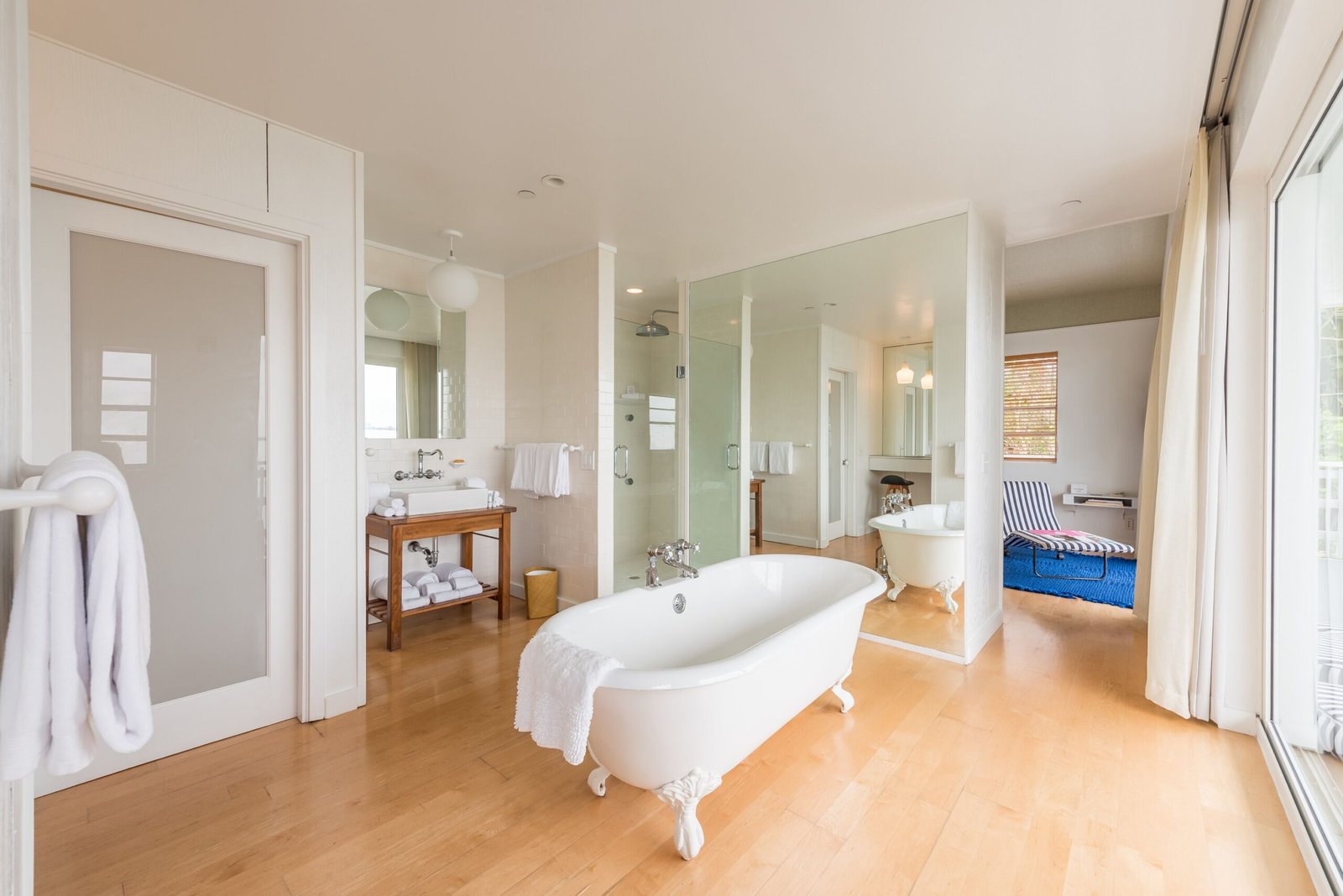 The Standard Spa Miami Beach soaking tub suite best wellness retreat
