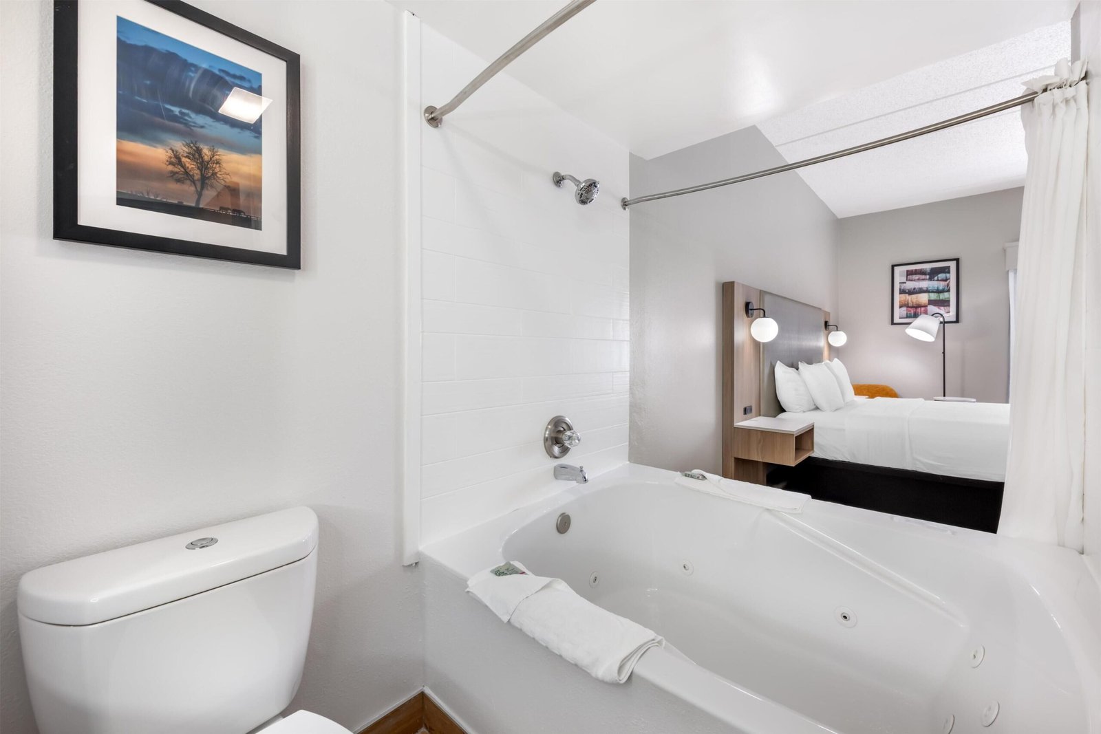 Best Western Inn Florence jacuzzi suite best near cincinnati airport