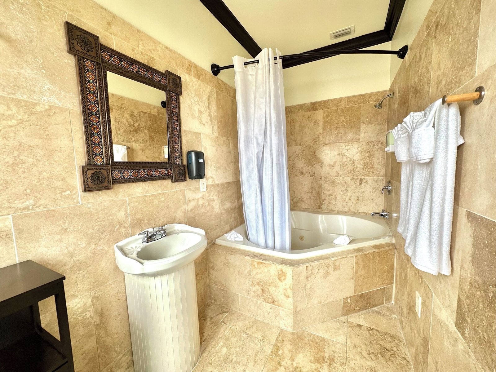Bliss By The Sea jacuzzi suite most affordable