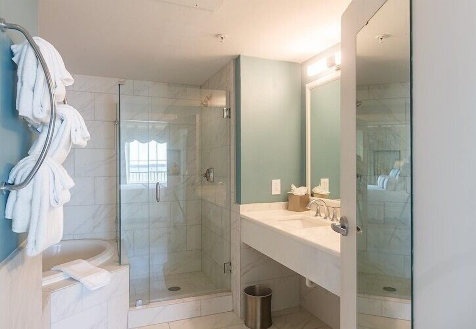 Harborside at Charleston Harbor Resort and Marina jacuzzi suite best harbor view