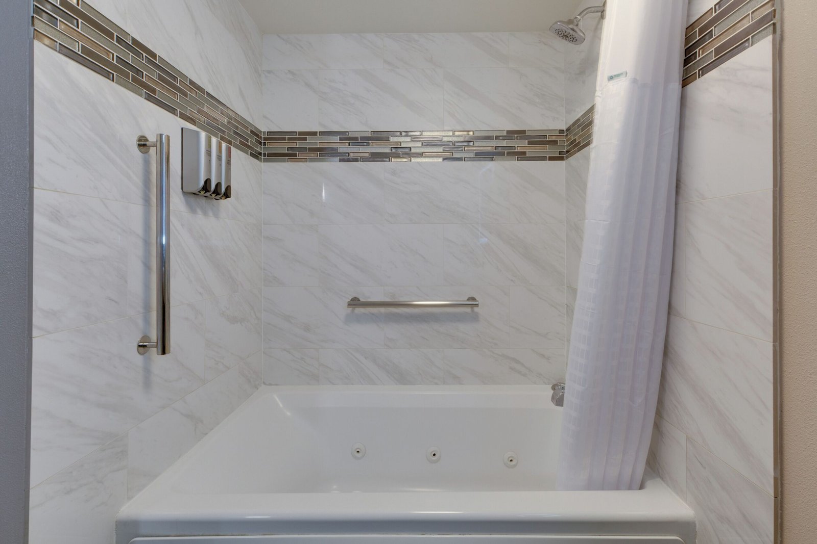 Hotel Seville jacuzzi suite most affordable