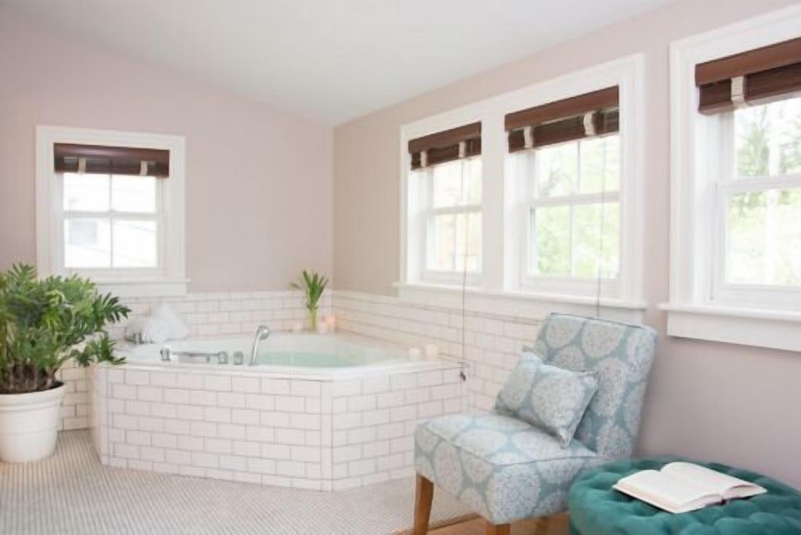 The Brunswick B&B at Saratoga jacuzzi suite most romantic