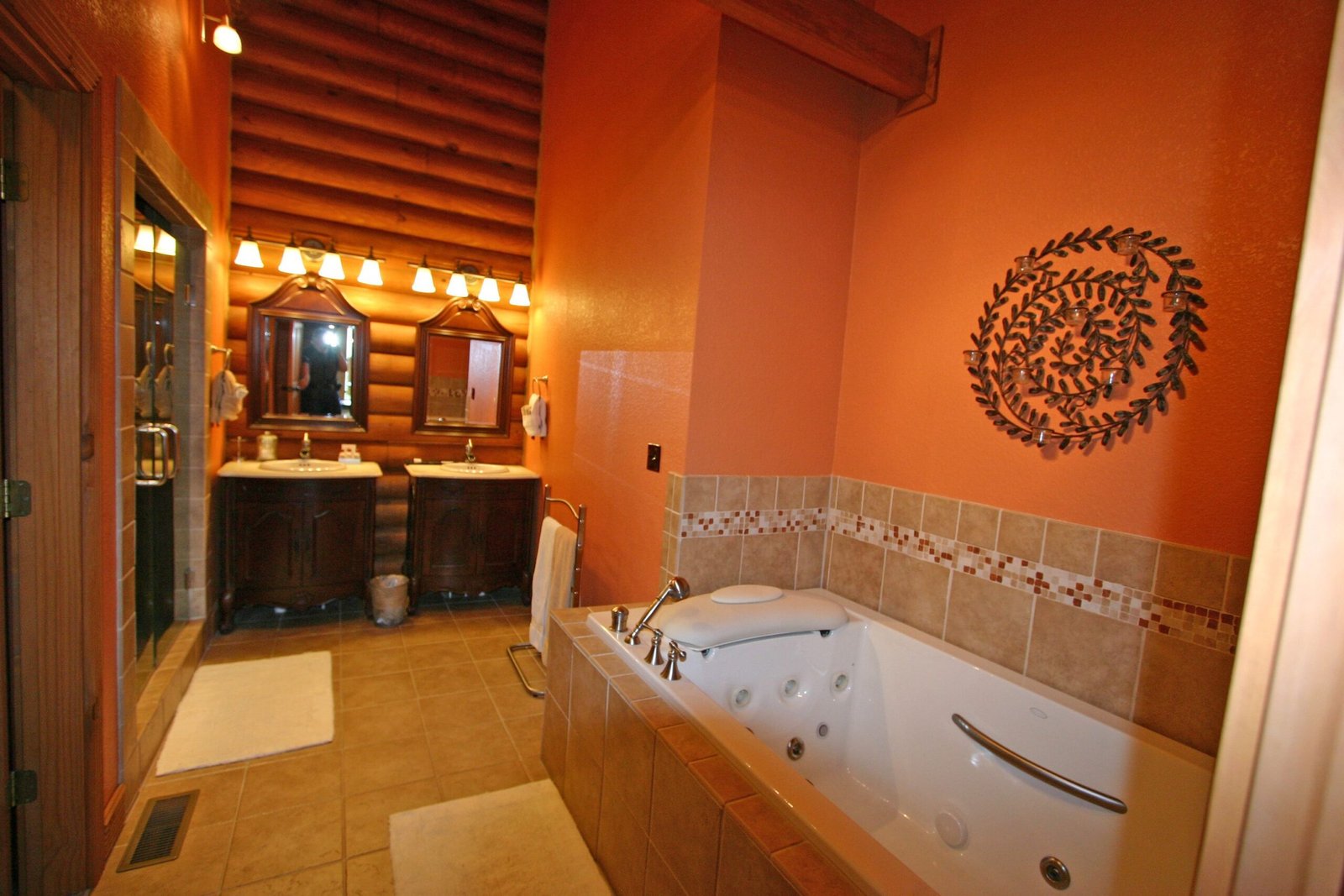Wildberry Lodge jacuzzi suite best mountain retreat